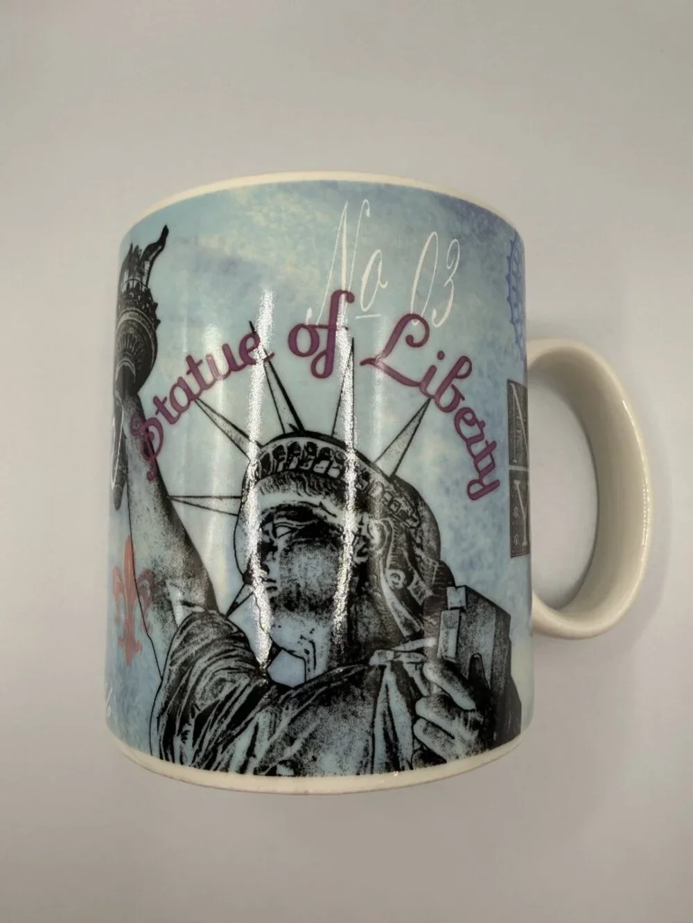 Barnes & Noble 'Statue of Liberty' Large Mug 2007